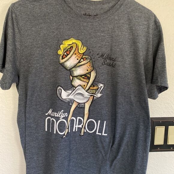 Mikuni Marilyn Monroll Sushi Screen T Shirt - Picture 2 of 4